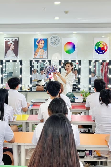 国际化妆师造型全科班